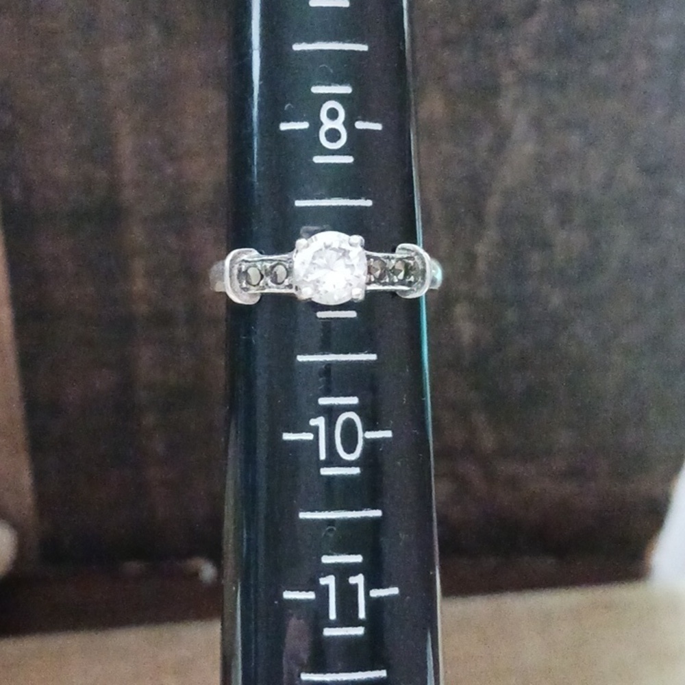 Silver Rhinestone Marcasite Ring - Picture 5 of 13